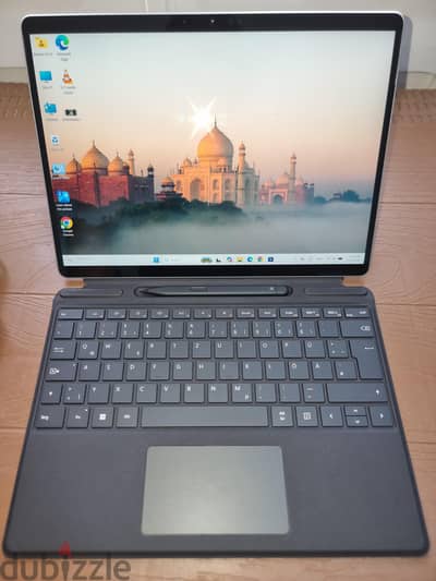 Microsoft Surface Pro 9 | i5 | 16GB RAM | 256GB SSD (بالكيبورد والقلم)