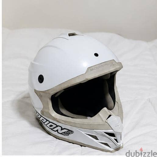 Scorpion Helmet 1