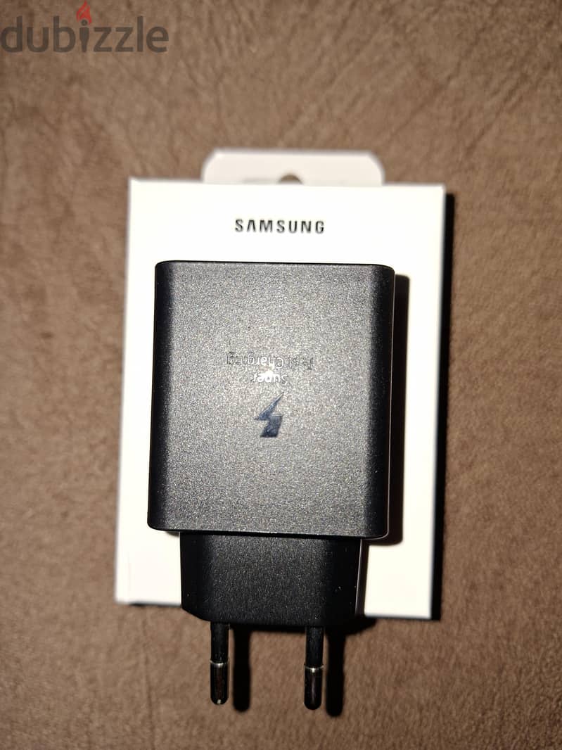 Samsung 45W power adapter 2