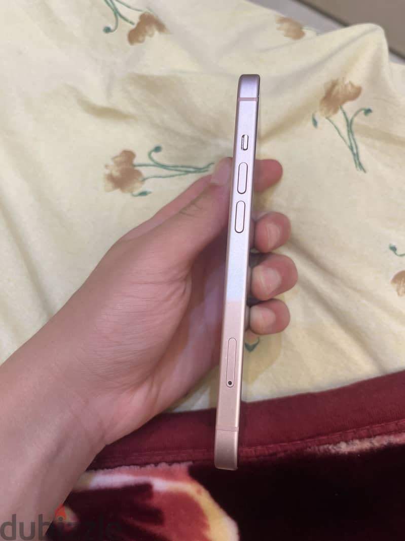 Apple - iPhone 15 2
