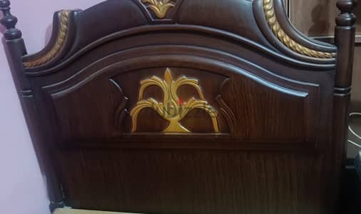 سرير فردي 125*210 تقريبا