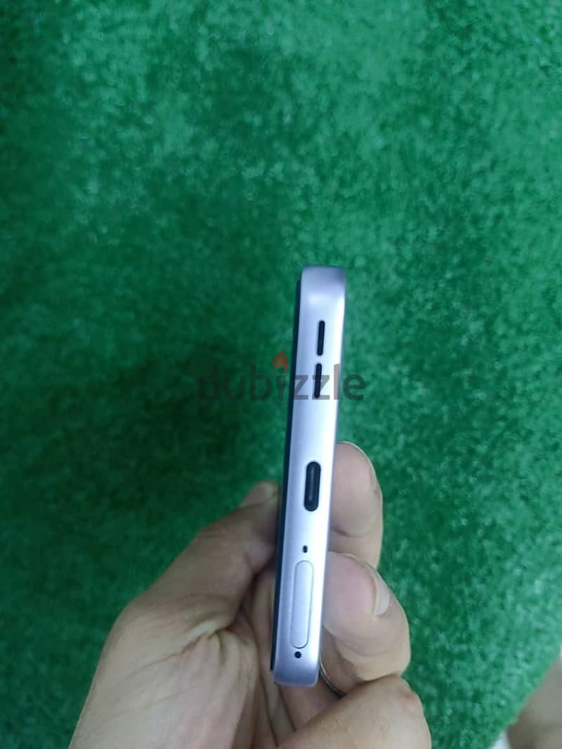 اوبو رينو 13 اف 4