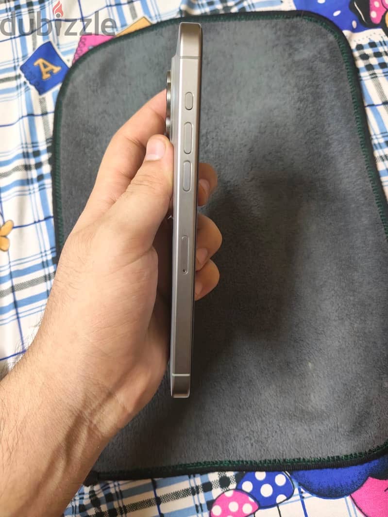 Apple - iPhone 15 Pro Max 2