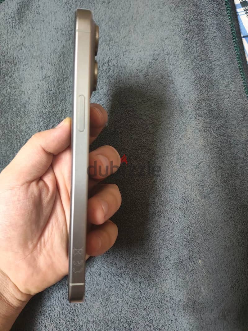 Apple - iPhone 15 Pro Max 4