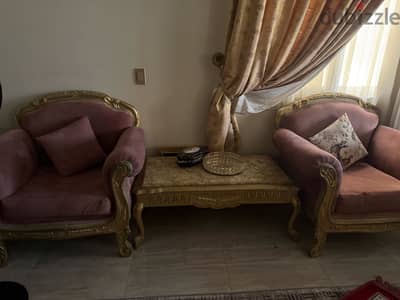 صالون خشب زان بحالة ممتازة بدون عيوب