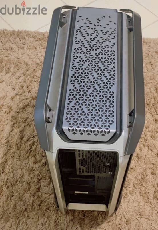 Coolermaster cosmos c700m 1