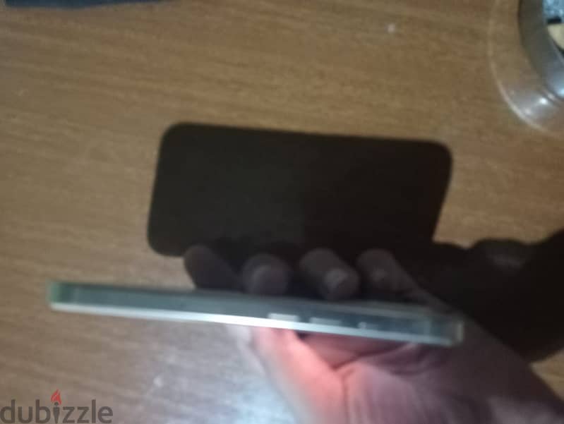 Apple - iPhone 16 Pro 2