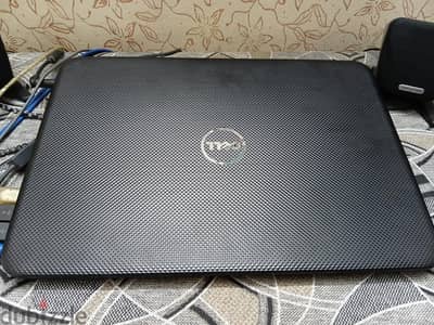 Dell Inspiron 3521