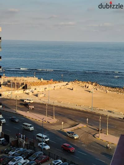 شقة للإيجار بميامي فيو بحر وكورنيش أسكندرية2نوم ورسبشن+تراس