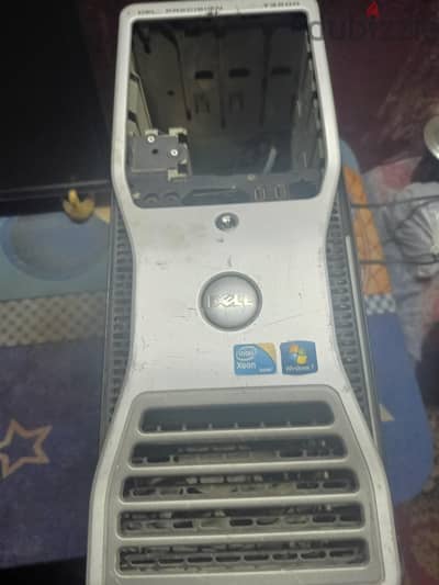 كمبيوتر للبيع