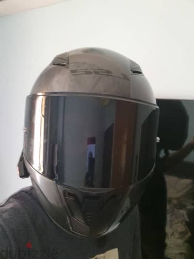 ls2 helmet rapid 2 معاها فيزور شفاف و اسود و سماعات