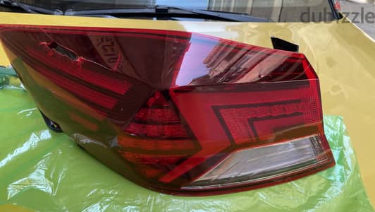 فانوس خلفي شمال LED أصلي Hyundai Elantra AD 2026