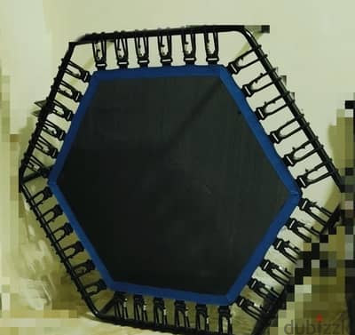 ترامبولين سداسى بالحامل