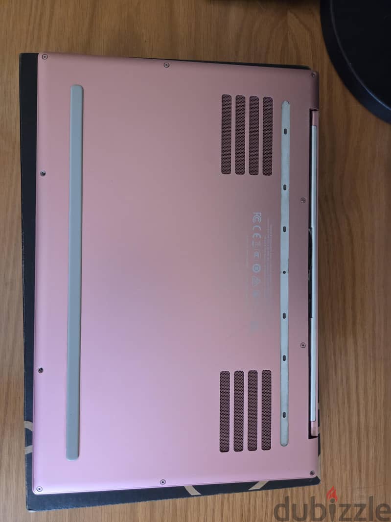 Razer book 13 quartz (4k screen) 4