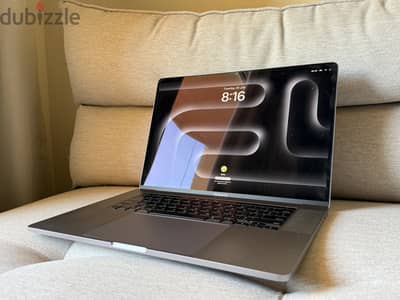 Macbook pro 2019 16inch 32gb ram 1 tera