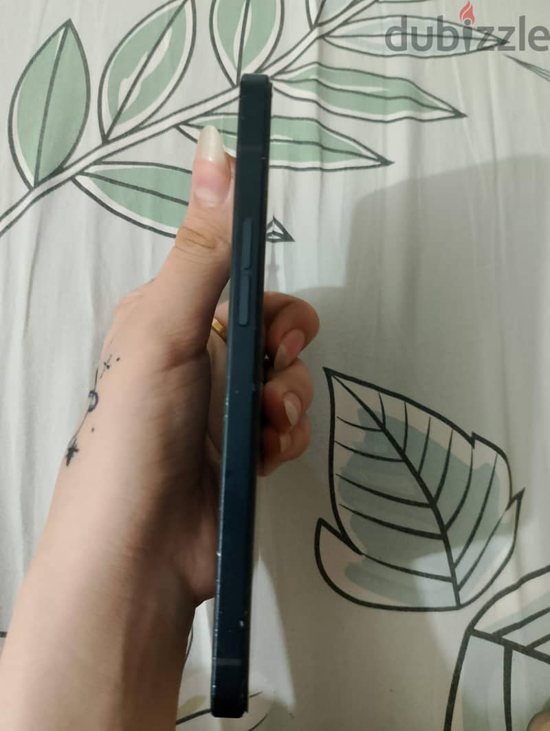 OPPO Reno6 4
