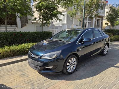 Opel Astra 2018 enjoy Plus اعلى فئة