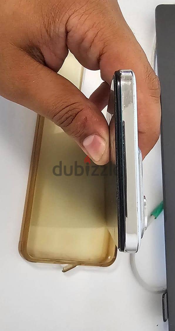 Vivo Y29 1