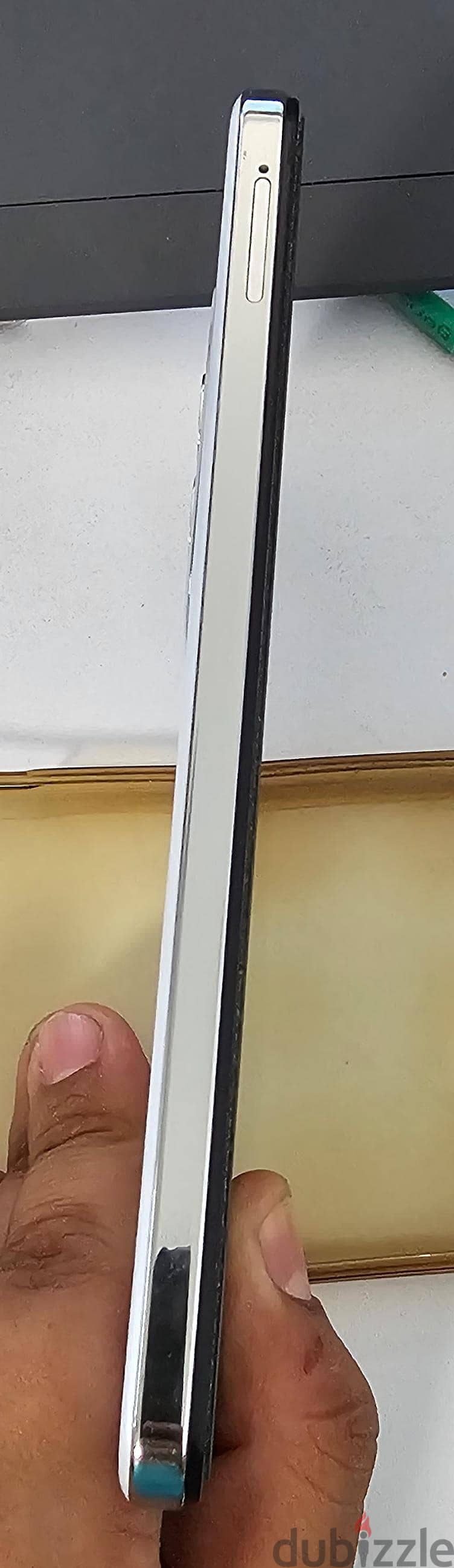 Vivo Y29 3