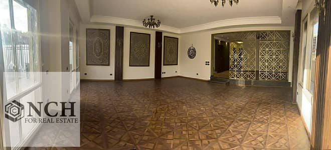**للإيجار | تاون هاوس مميز في El Patio Oro – القاهرة الجديدة**  استمتع بأسلوب حياة راقٍ داخل **El Patio Oro**، أحد أرقى مشروعات لا فيستا في القاهرة
