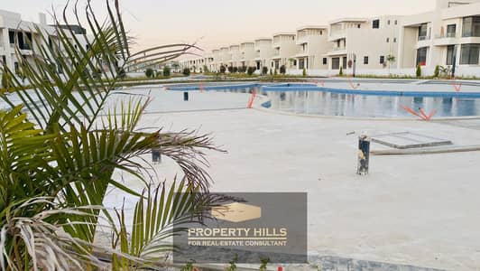 فيلا تاون استلام فوري على اللاند سكيب  داخل كمبوند ليك ويست Lake west امام بيفرلي هيلز الشيخ زايد