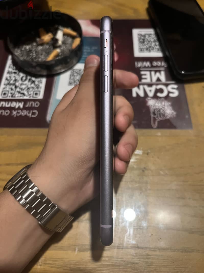 Apple - iPhone 11 6