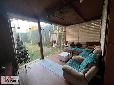 For sale | Apartment in Al-Khamail Compound – Phase Three (B)  * Apartment area: 165 m² * Private garden: 125 m² * 3 bedrooms * 2 bathrooms * Ground floor with garden  Required price: 6,850