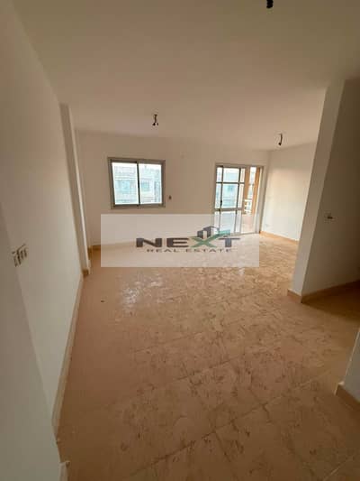 For rent in Madinaty, a new law apartment, 89 sq m, in B6, with a street and garden view, fifth floor, direct sea view, very close to services, minute For rent in Madinaty, a new law apartment, 89 sq m, in B6, with a street and garden view, fifth floor, direct sea view, very close to services, minute