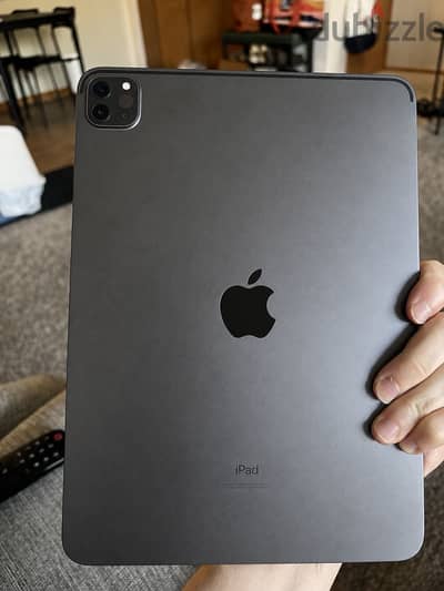 iPad Pro 11” 256 GB | حالة ممتازة