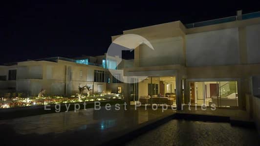 فرصة استثمارية في دايركشن وايت رأس الحكمة | شاليه 1BR + روف | تشطيب كامل | Direct Pool Access | مقدم 10% فقط وتقسيط حتى 8 سنوات