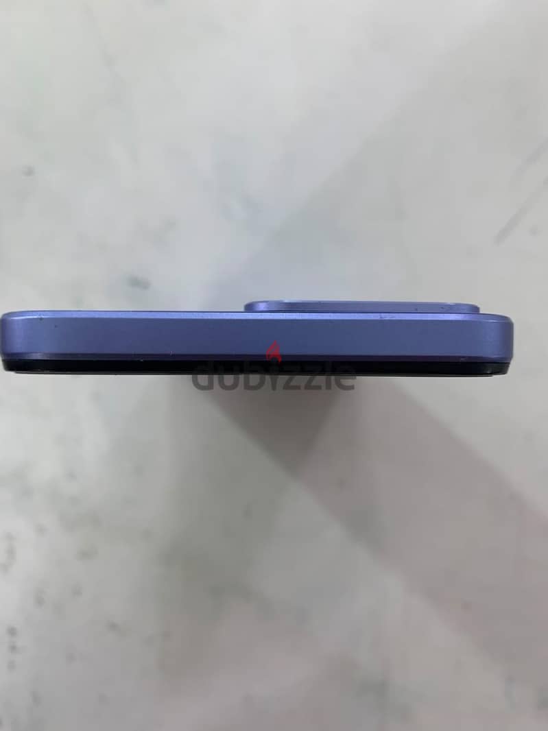 Realme C85 4