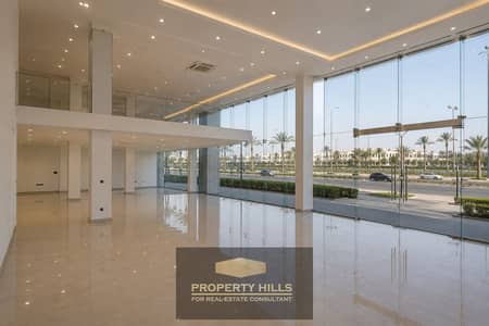 استلم فوري اخر معرض - Showroom دورين 300م في الشيخ زايد من سوديك