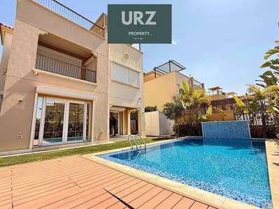 فيلا استاندالون مع private pool علي 10 سنين بدون فوائد في هايد بارك علي دائري الاوسطي في التجمع السادس للبيع بالقرب من الباتيو تاون ولافيستا سيتي وميف
