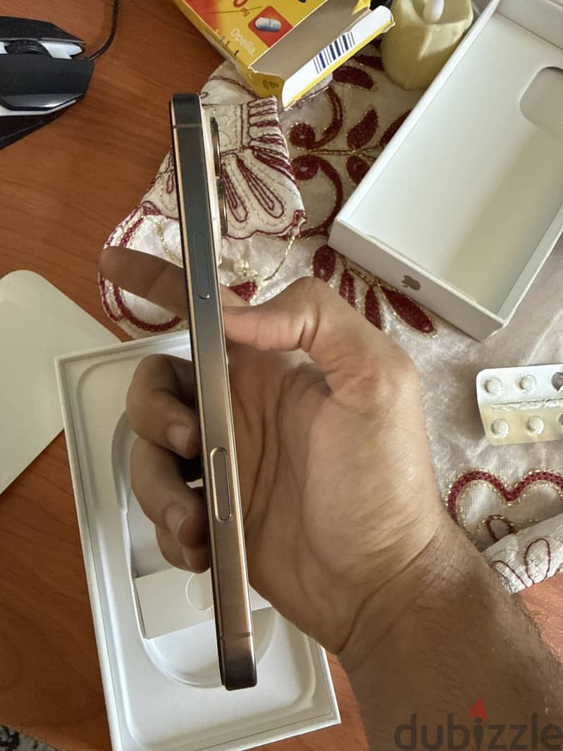 Apple - iPhone 16 Pro Max 2