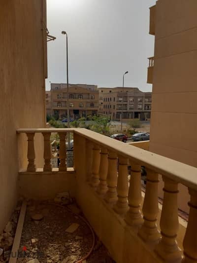باقل اجمالي شقة مميزة للبيع في الشيخ زايد – الحي الثامن Sheikh Zayed – 8th District  استلام فوري - فرصة رائعة لامتلاك شقة بموقع مميز، نصف تشطيب