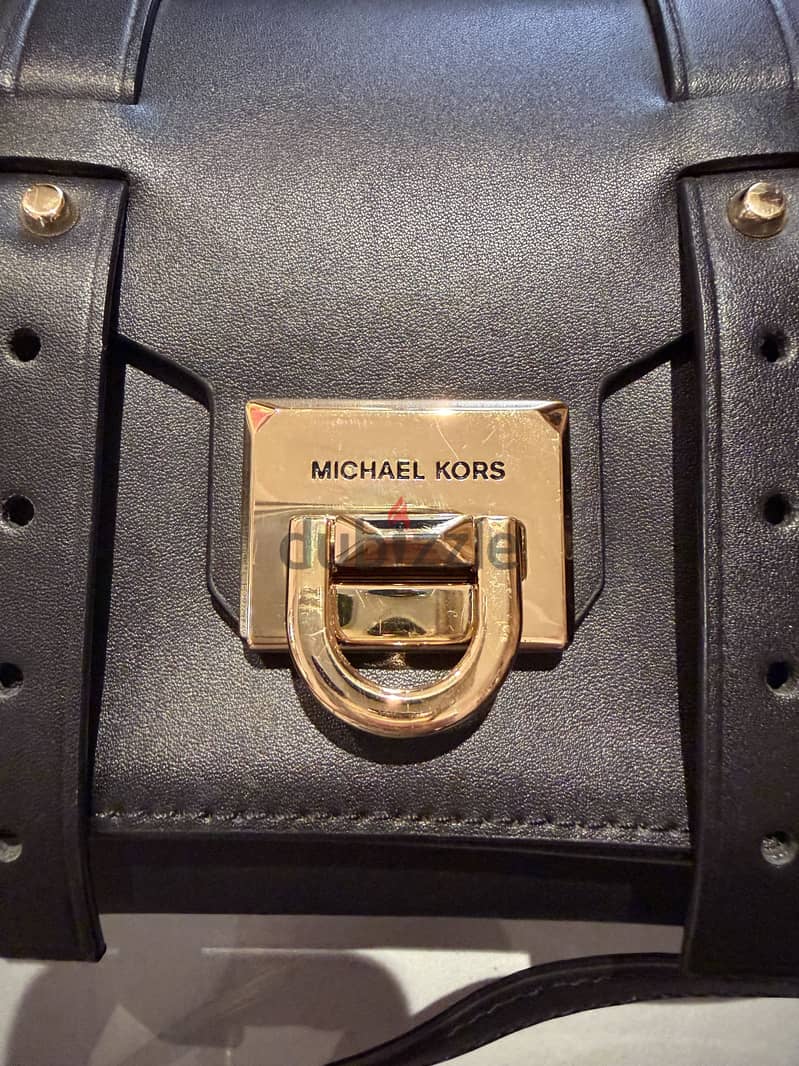 Michael kors black crossbody bag 2