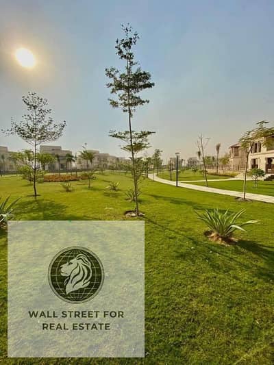 Villa twin house for sale in madinaty ready within months garden view with old contract