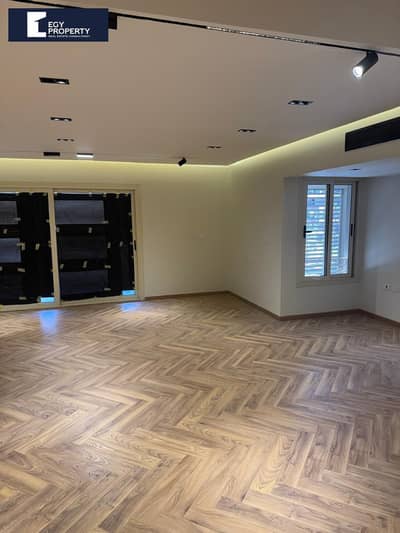 شقة للبيع متشطبة سوبر لوكس موقع مميز جدا استلام فوري في بالم هيلز نيو كايرو  Palm hills New Cairo