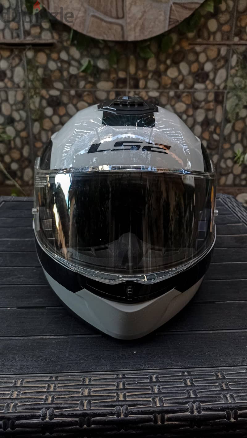 LS2 Strobe II - Modular helmet 1