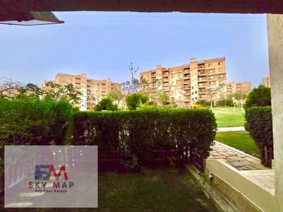 شقة ارضي بجاردن بيع كاش في مدينتي 78م + 45م وايد جاردن فيو بحري امام الخدمات طلعت مصطفى