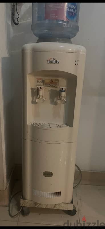 water dispenser in perfect condition.