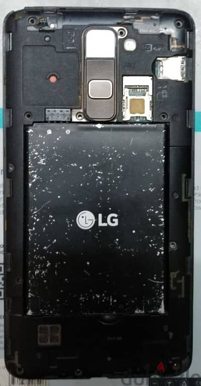 محتاج شاشه  lg استايل2