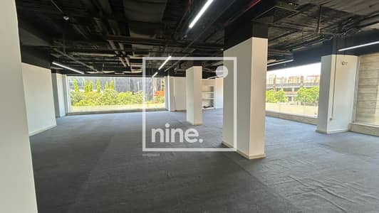 Fully finished office for rent, 400 sqm, located directly on 90th Street next to the AUC in the Fifth Settlement, New Cairo.