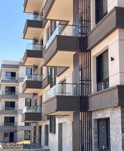 Apartment for sale in Zayed with a down payment of only 550,000 EGP. Prime location facing Sphinx Airport, close to all areas of Zayed