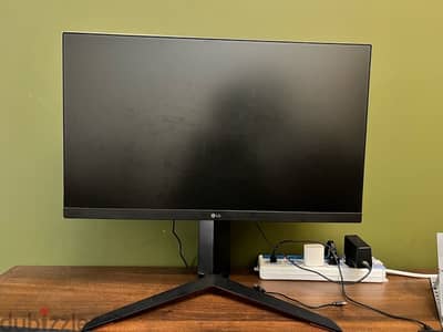 LG UltraGear 24" IPS 144Hz Monitor - with Box LG UltraGear 24" IPS 144Hz Monitor - with Box
