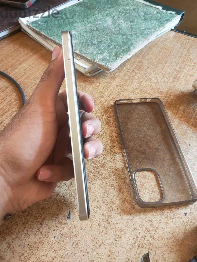 Realme 10 4