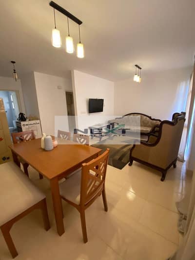 **Furnished Apartment for Rent in Madinaty**  **Phase:** B6  **Area:** 70 m²  **Layout:** 2 Bedrooms + Bathroom  **Floor:** 5th  **Condition: