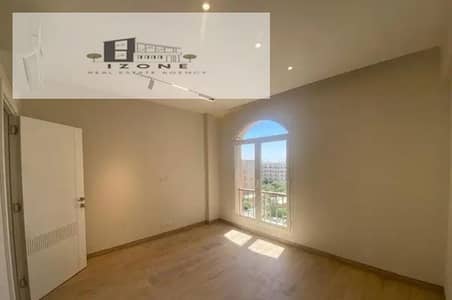 شقة للإيجار أول سكن في هايد بارك Hyde Park New Cairo 177 متر 3 غرف نوم وغرفة مربية 4 حمامات مطبخ وتكييفات