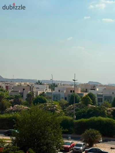 The most beautiful apartment 124 meters in Madinaty in b6 steps to the Saws Park