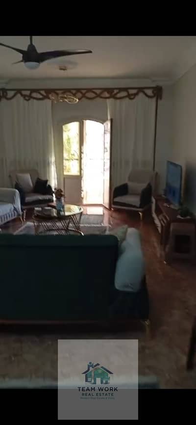 فرصة سكنية واستثمارية ممتازة. . شقة 130م بـ "الحي 11 - المجاورة 4" بجوار المدرسة اليابانية! Excellent residential and investment opportunity. . 130m² a